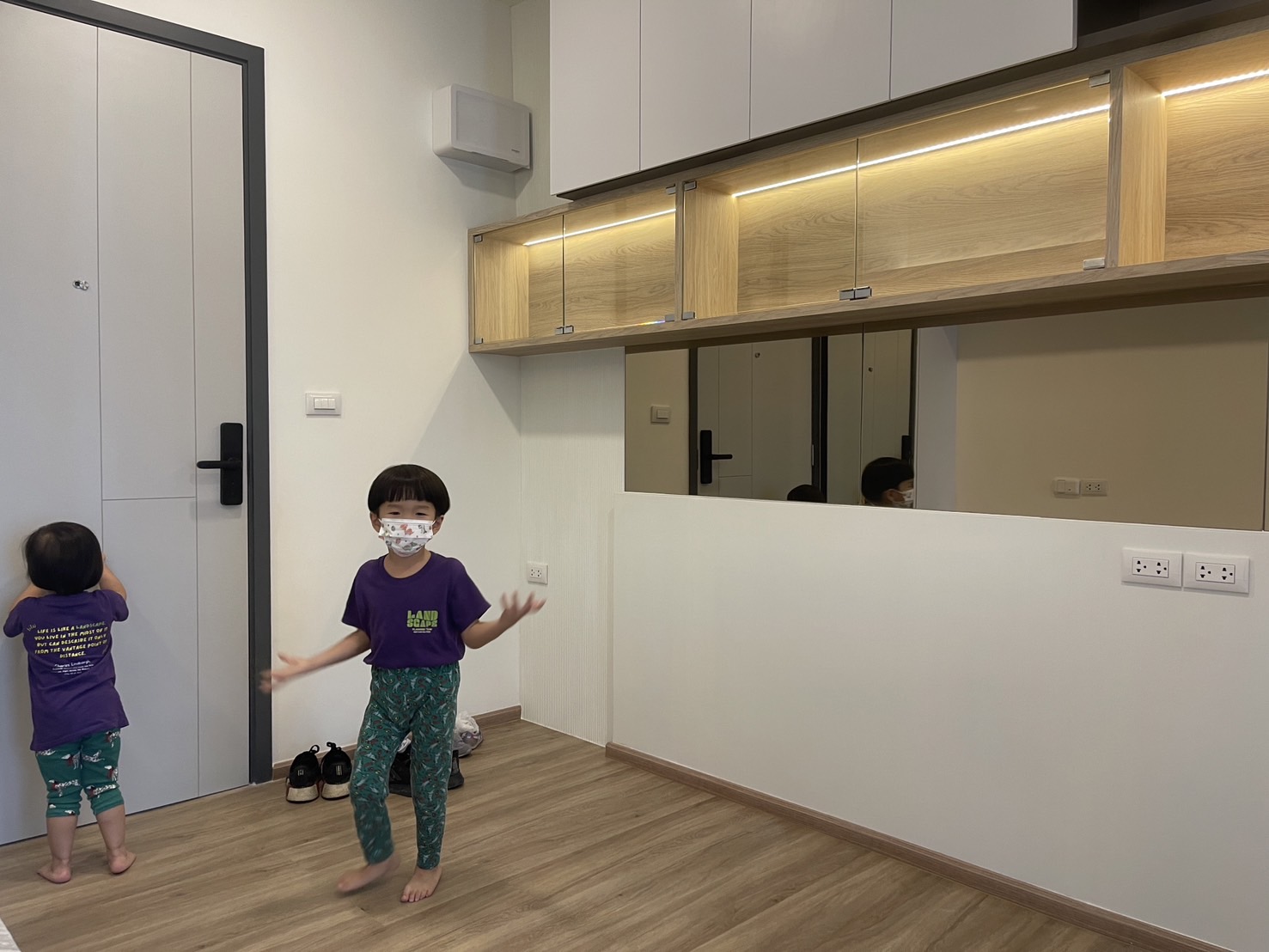 Majistudio - ออกแบบตกแต่งภายในคอนโดมิเนียม