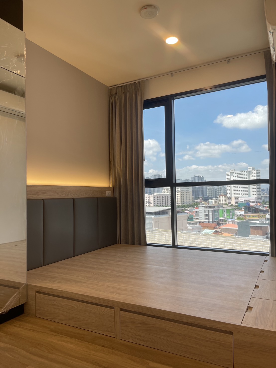 Majistudio - ออกแบบตกแต่งภายในคอนโดมิเนียม