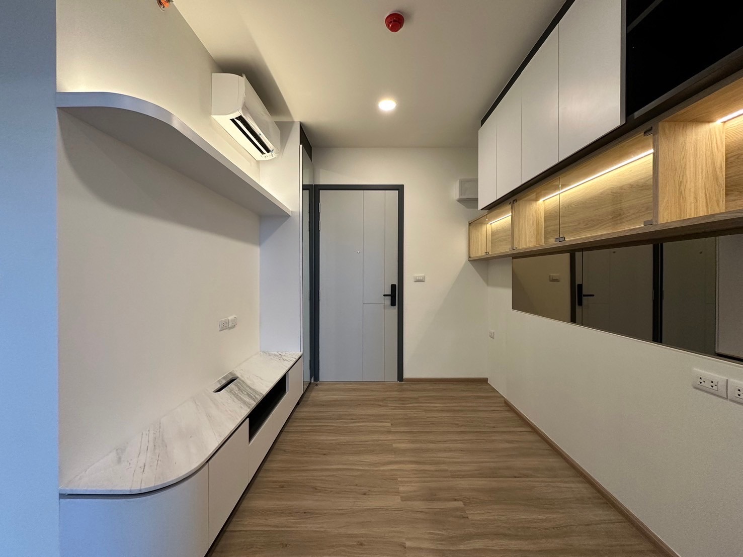 Majistudio - ออกแบบตกแต่งภายในคอนโดมิเนียม