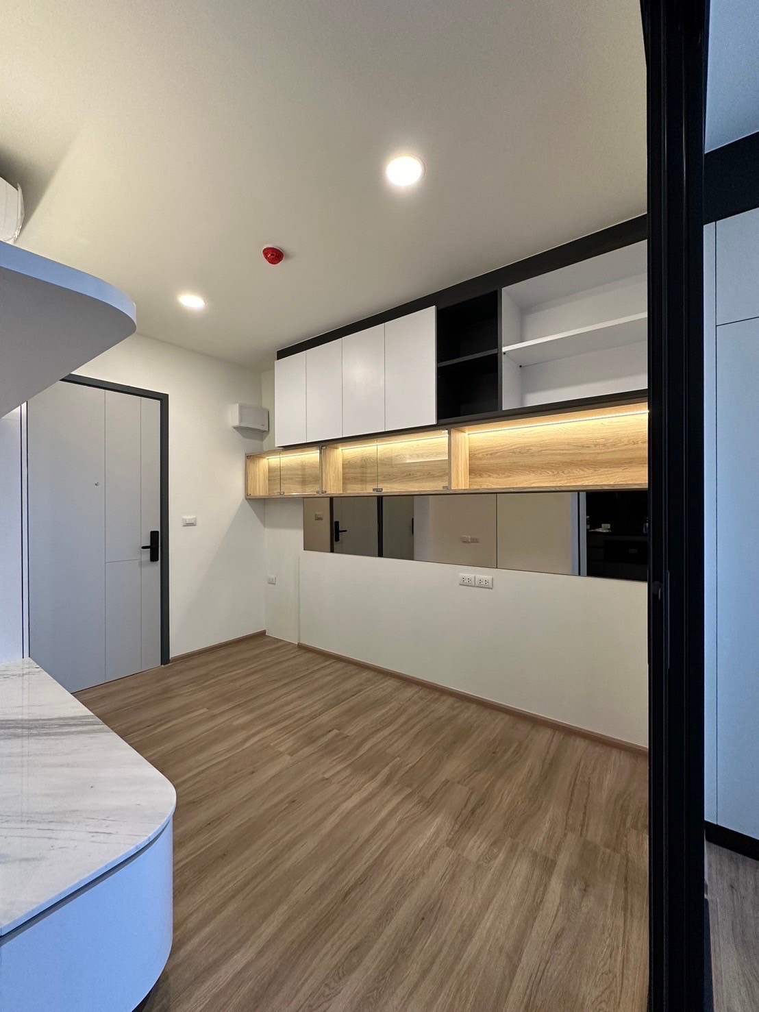 Majistudio - ออกแบบตกแต่งภายในคอนโดมิเนียม