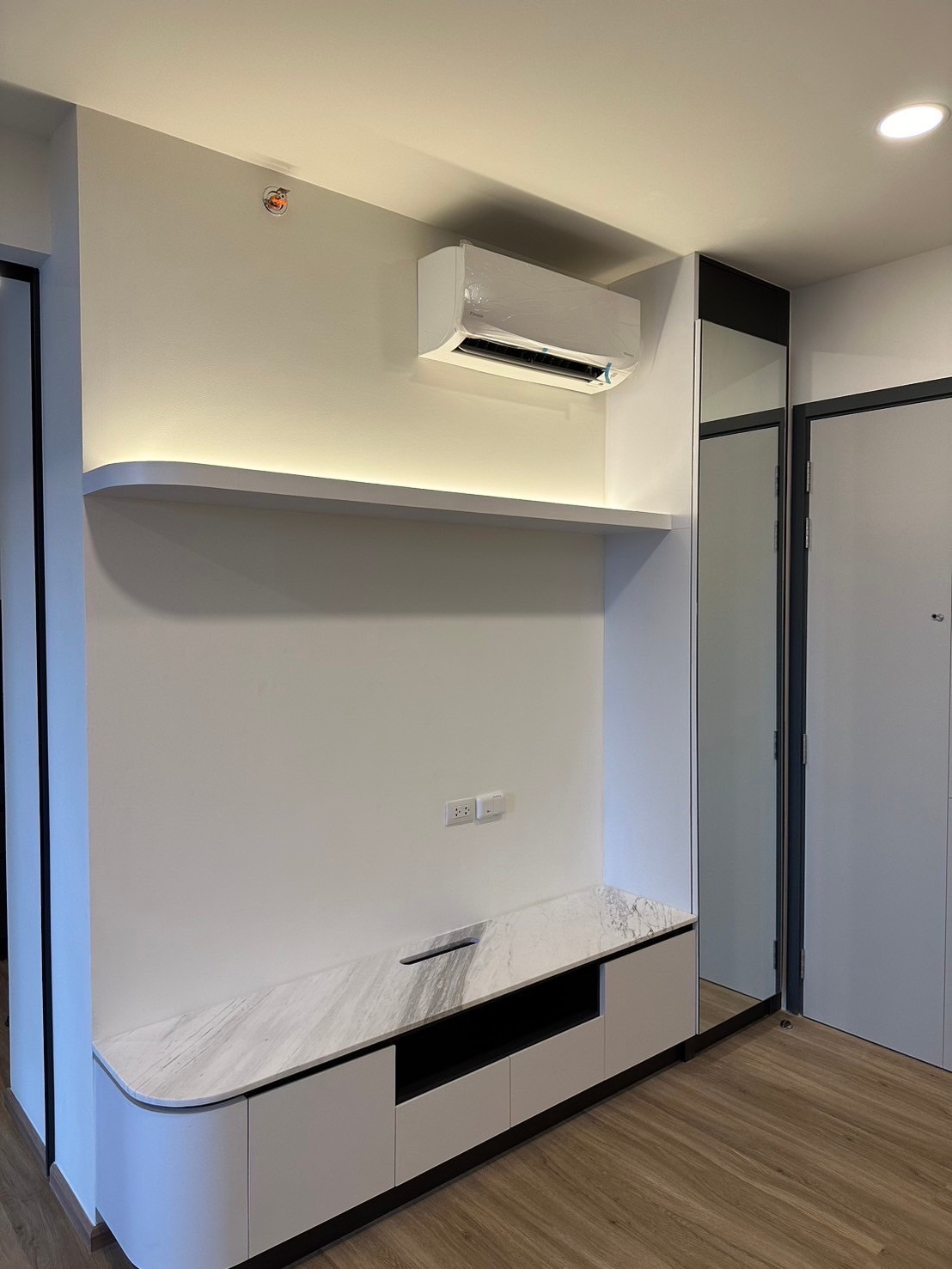 Majistudio - ออกแบบตกแต่งภายในคอนโดมิเนียม
