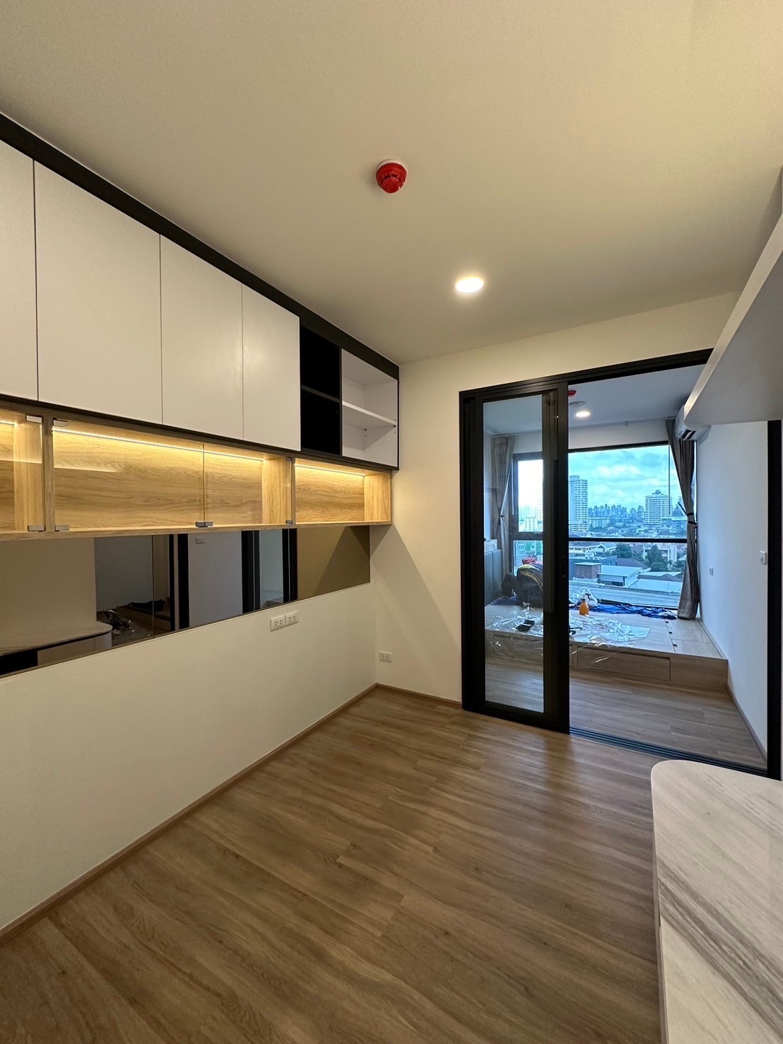 Majistudio - ออกแบบตกแต่งภายในคอนโดมิเนียม